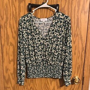 Gilli Black and White Ruched Fitted Blouse